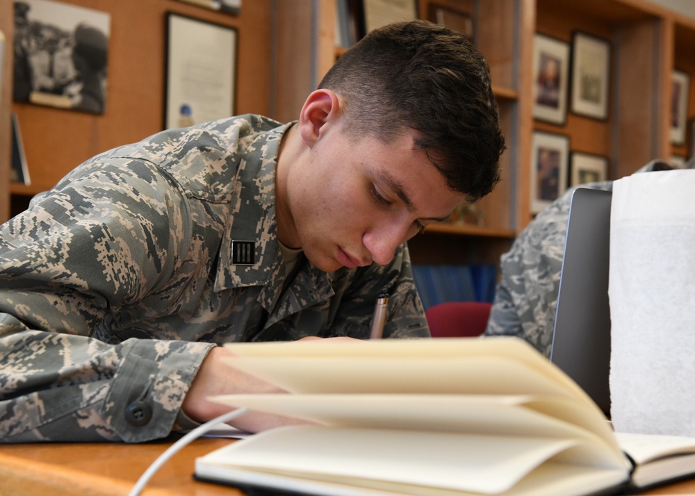 AFOQT Test Day: Essential Preparation and Final Checklist